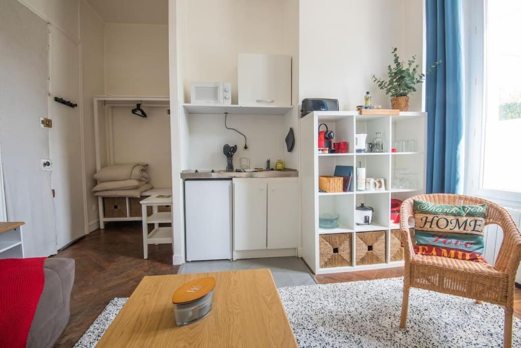 Le Petit Cosy Apartment อองเชร์ ภายนอก รูปภาพ