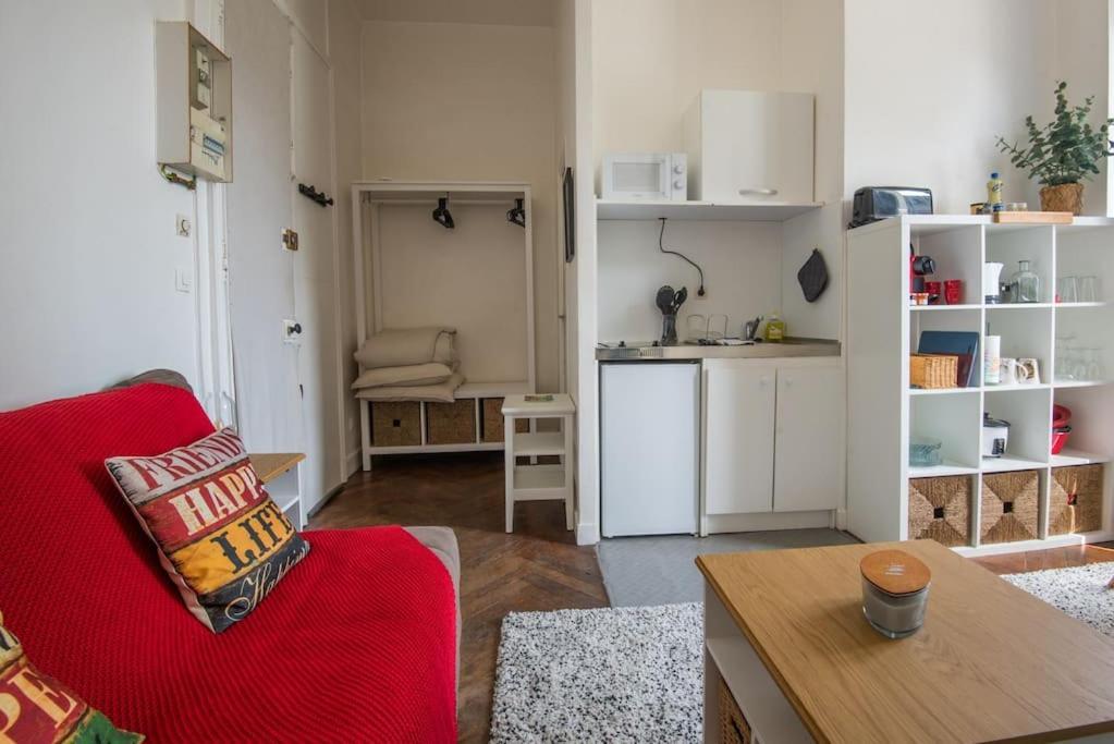 Le Petit Cosy Apartment อองเชร์ ภายนอก รูปภาพ