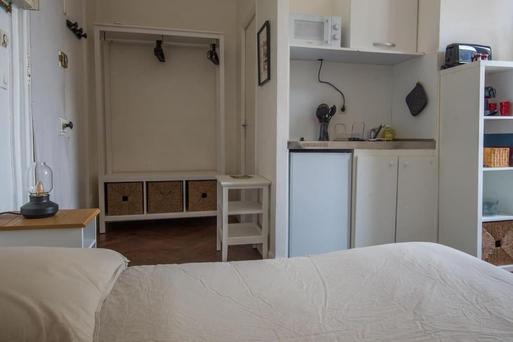 Le Petit Cosy Apartment อองเชร์ ภายนอก รูปภาพ